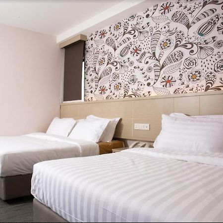 The Crown Hotel @ Klia Sepang Buitenkant foto